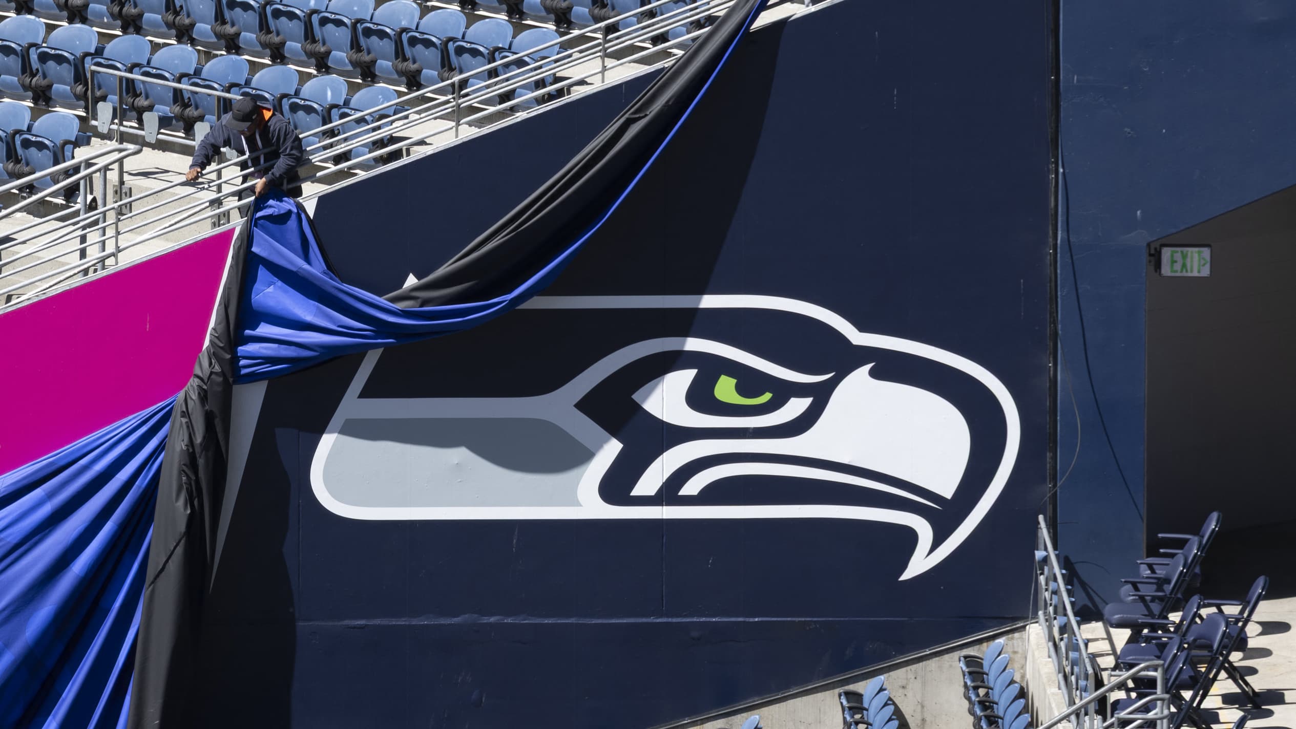 Seattle Seahawks Sold To Vinod Khosla-Led Group For Record $9.6B cover image