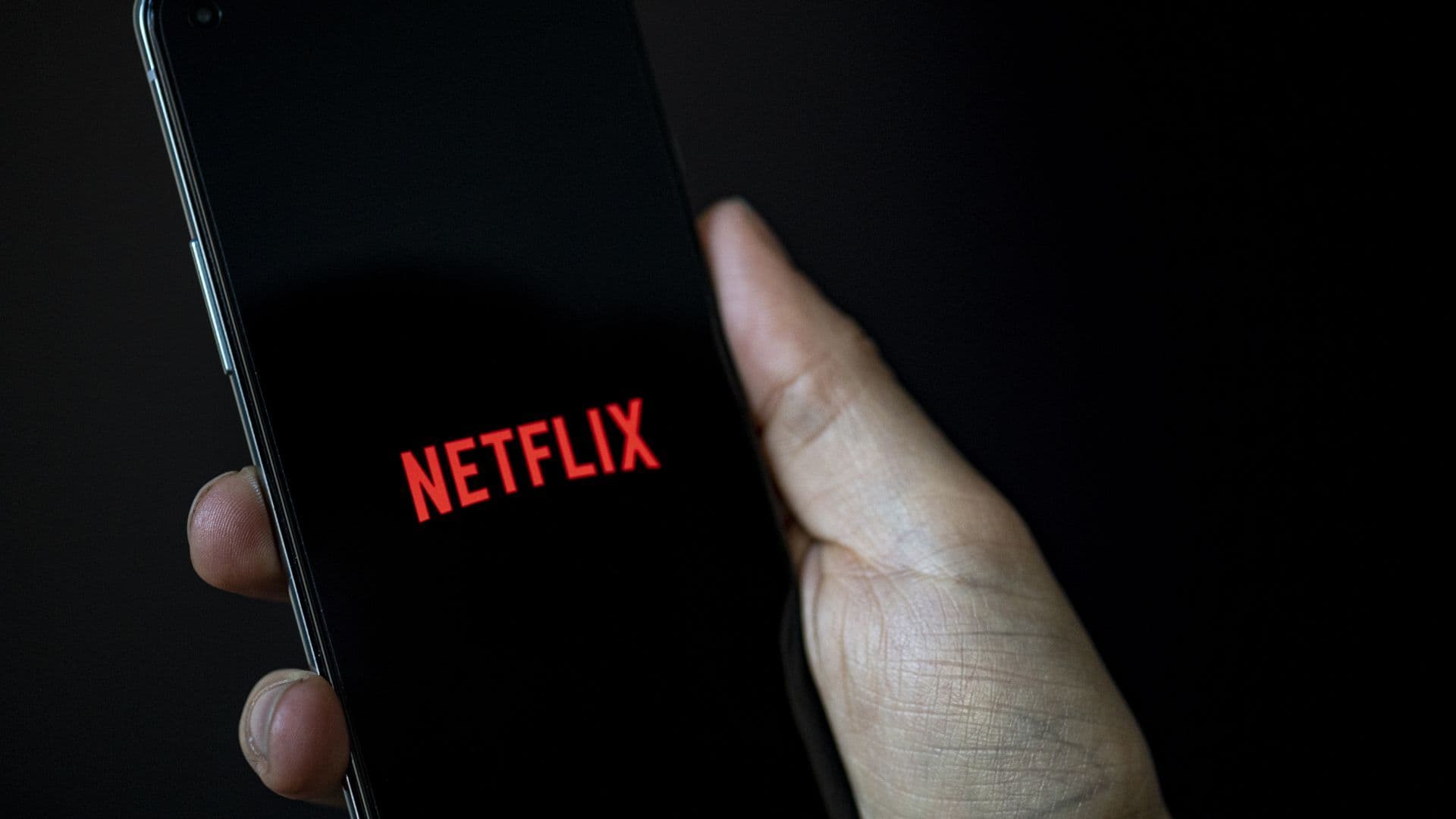 Netflix Quietly Rolls Out Major Viewing Changes for Subscribers cover image