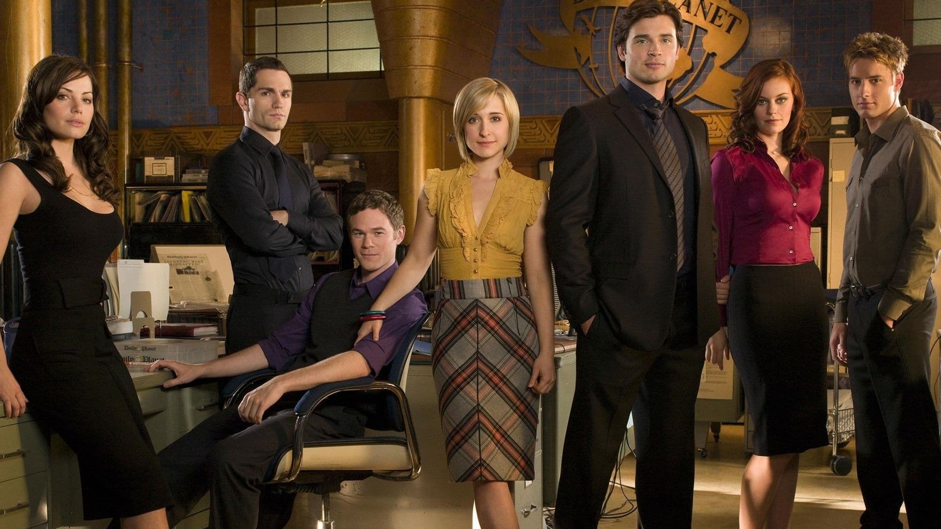 Smallville's Most Problematic Character Creates a Major Issue for the Sequel Series cover image
