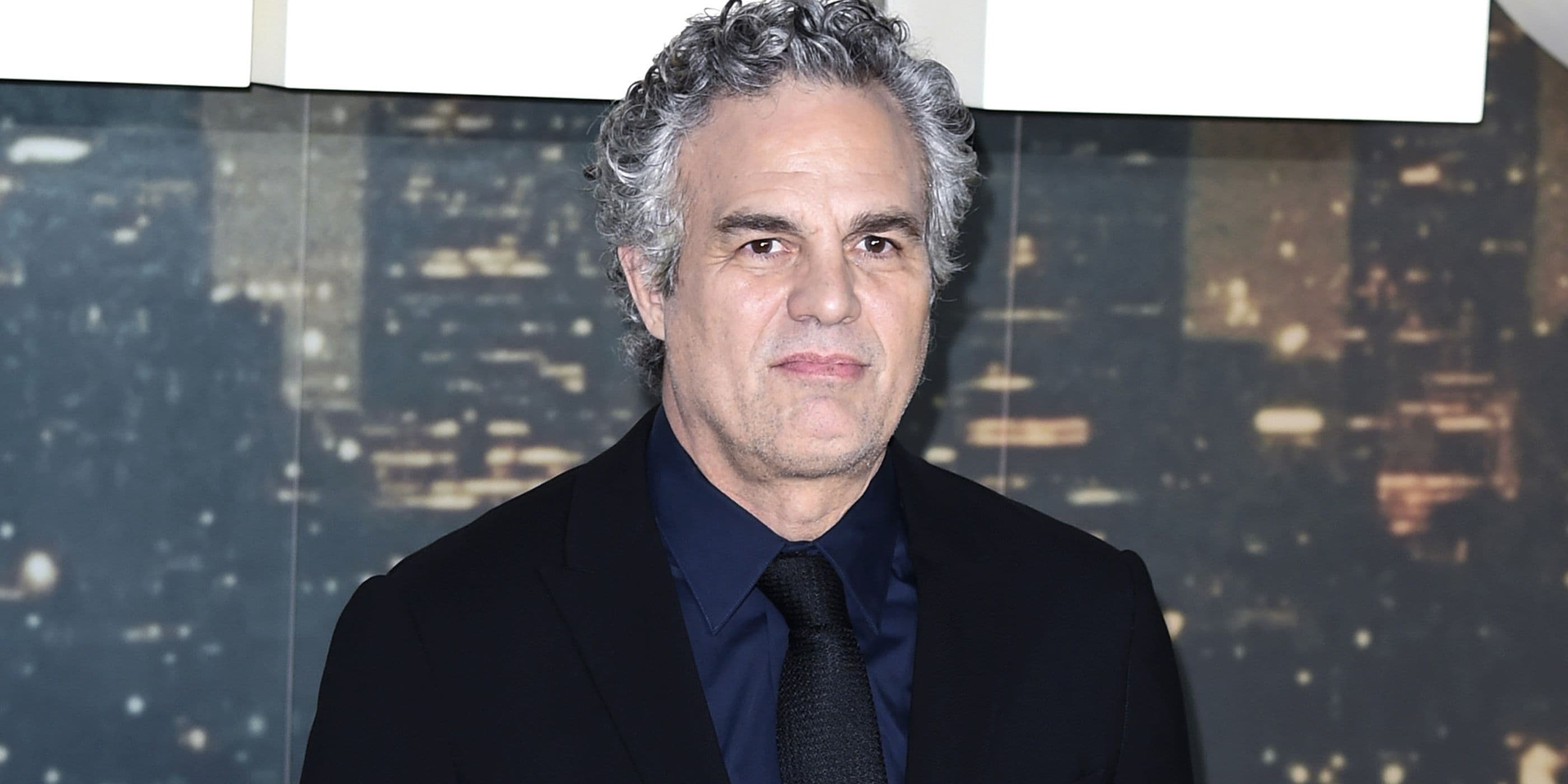 Forget Prime Video's ‘Crime 101,’ Mark Ruffalo’s Heist Franchise Hit Is Crushing Streaming cover image