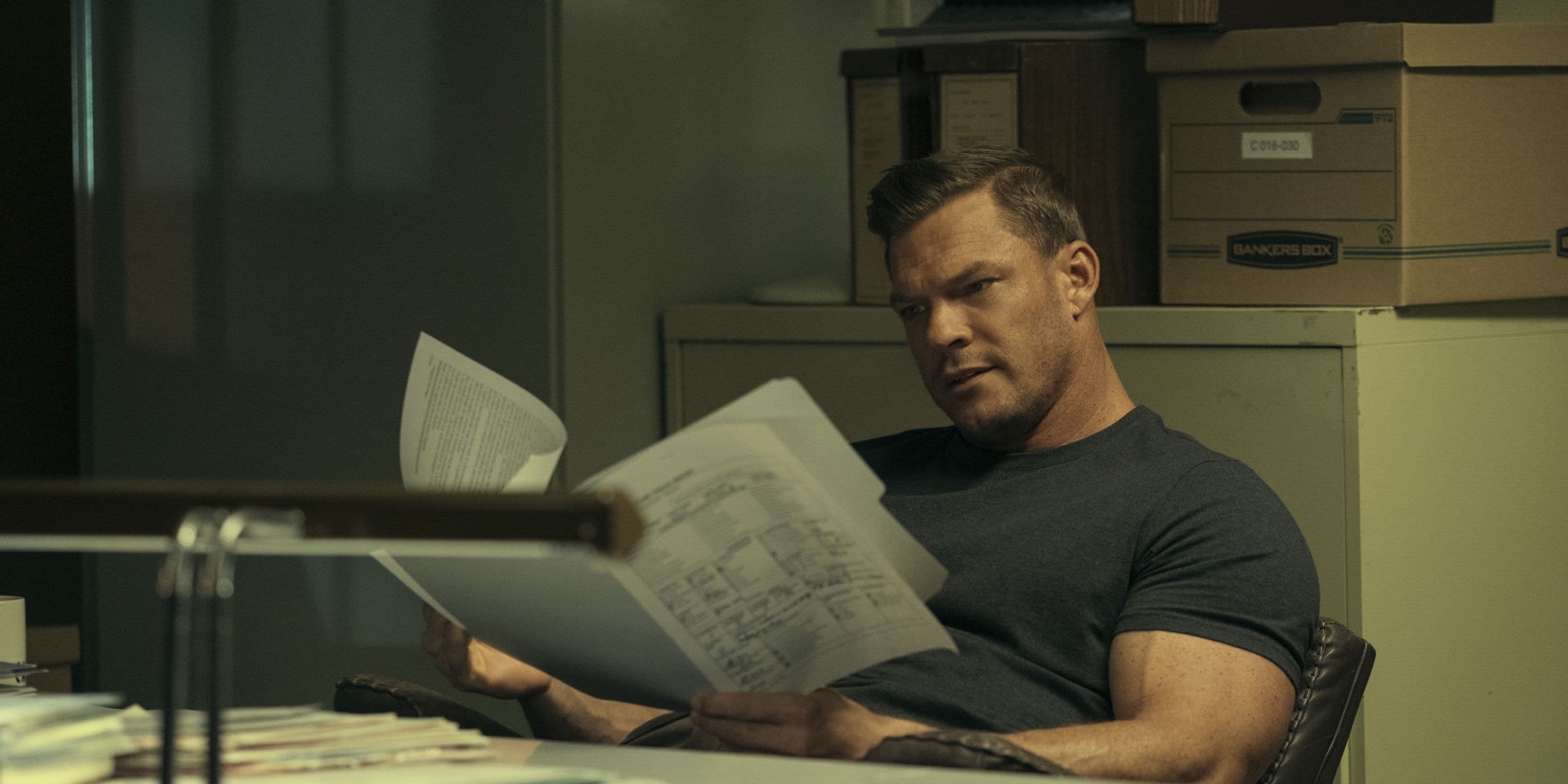 Forget 'Reacher,' a 'Smallville' Star's Addictive 10-Episode Action Thriller Is the Better Binge cover image