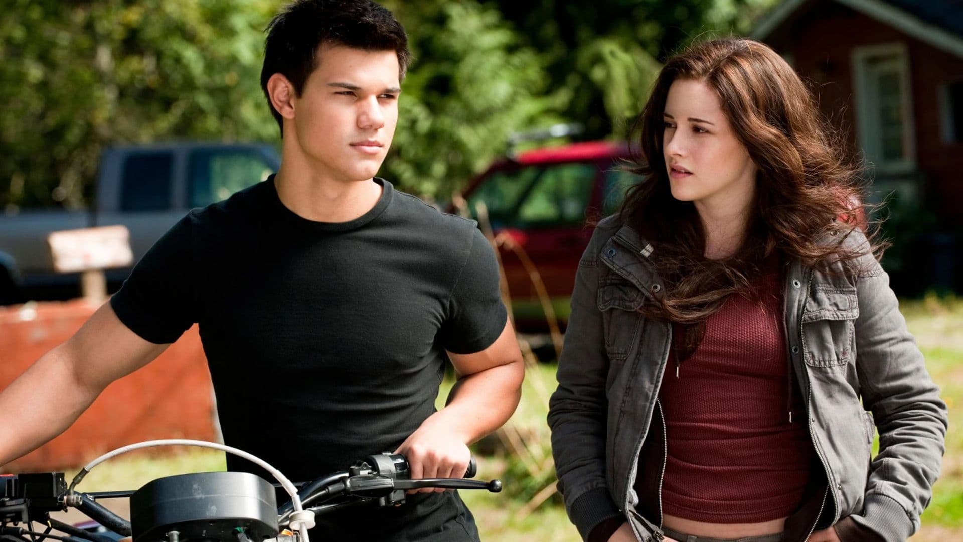 Netflix's 'Twilight' Reboot Confirms Jacob Replacement Movie News Breakdown: Story, Release, and What It Means movies cover image