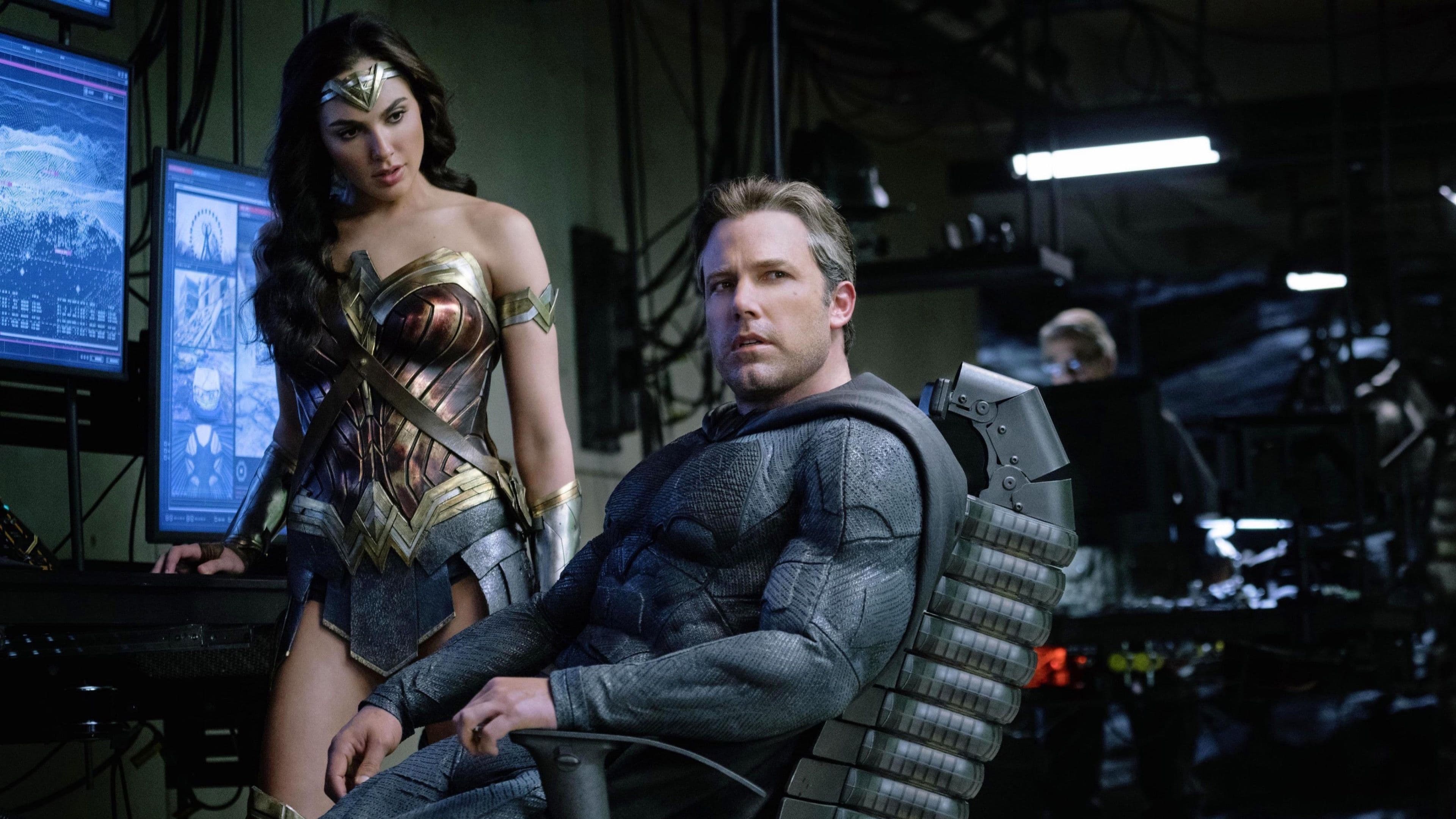 DC Officially Brings Back A Batman Actor For A New Trilogy After Critically Panned Movie cover image