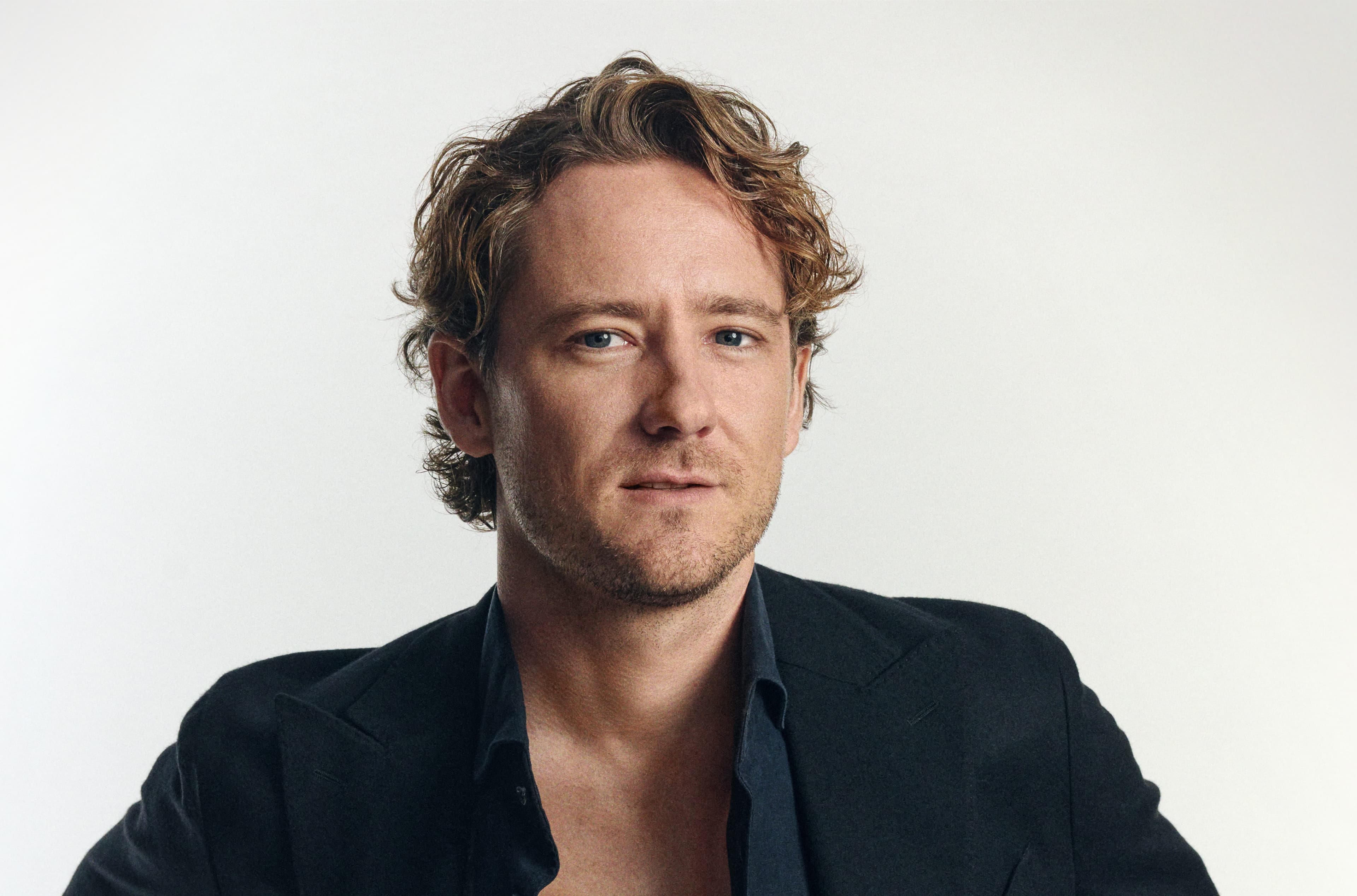 Lewis Pullman Joins Julia Garner in Apple TV Thriller ‘Guilty Creatures’ cover image