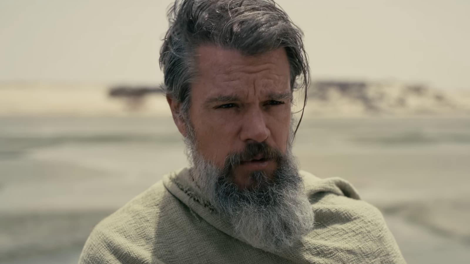 Matt Damon Discusses Parallels Between Christopher Nolan's The Odyssey and Oppenheimer cover image